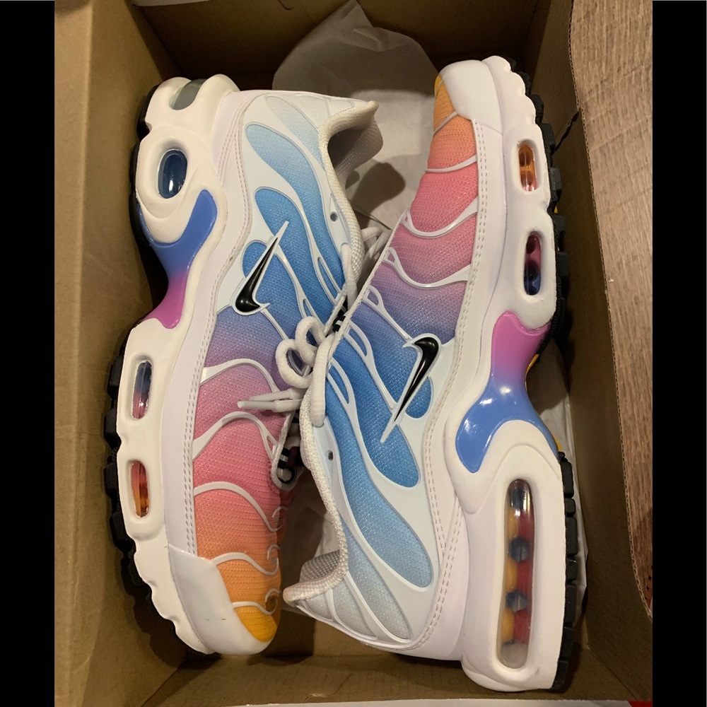 Women’s Nike Air Max Plus Se Excellent Condition!